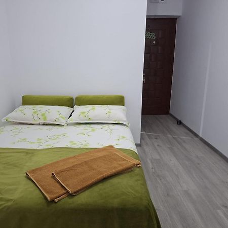 Anna Home Râmnicu Vâlcea Εξωτερικό φωτογραφία