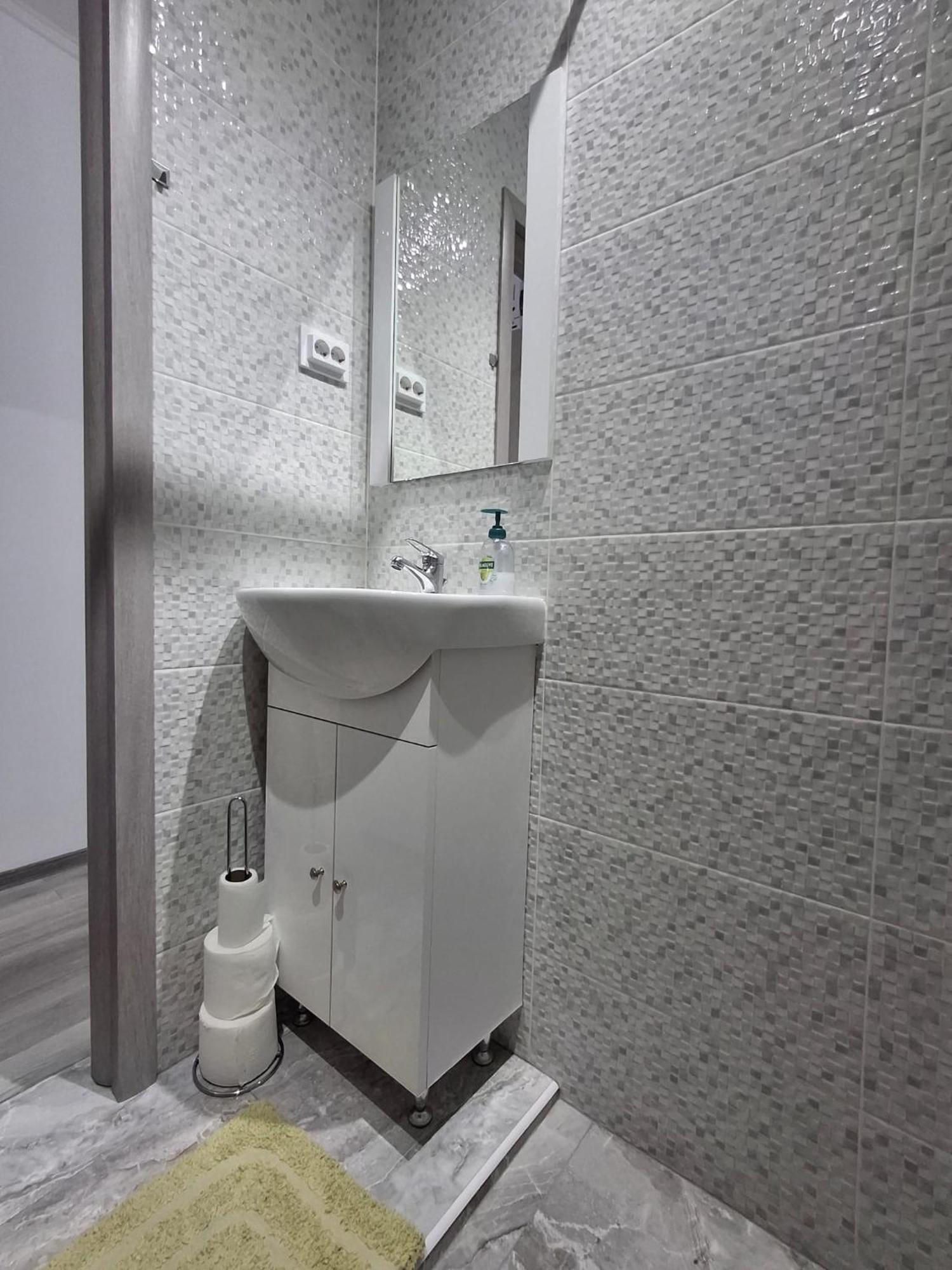 Anna Home Râmnicu Vâlcea Εξωτερικό φωτογραφία